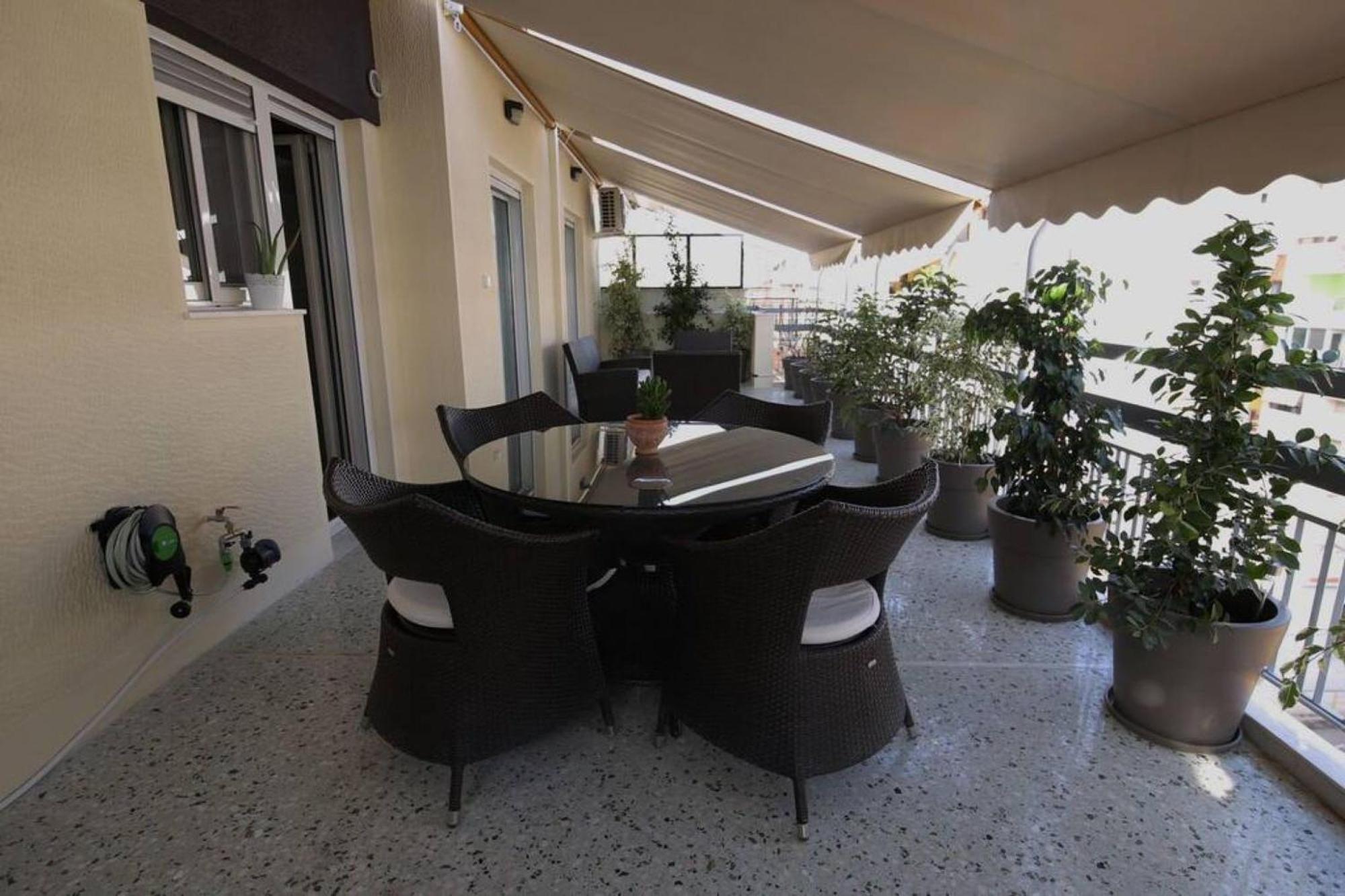 Апартаменты Penthouse Lux Flat With 2 Bd Next To Larissis Афины Экстерьер фото